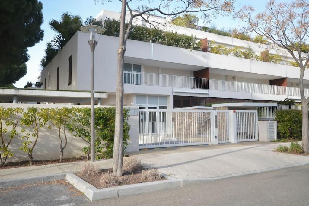 Chez Martin - Spacieux Appartement Climatise Proche De La Plage Λα Γκραντ-Μοτ Εξωτερικό φωτογραφία